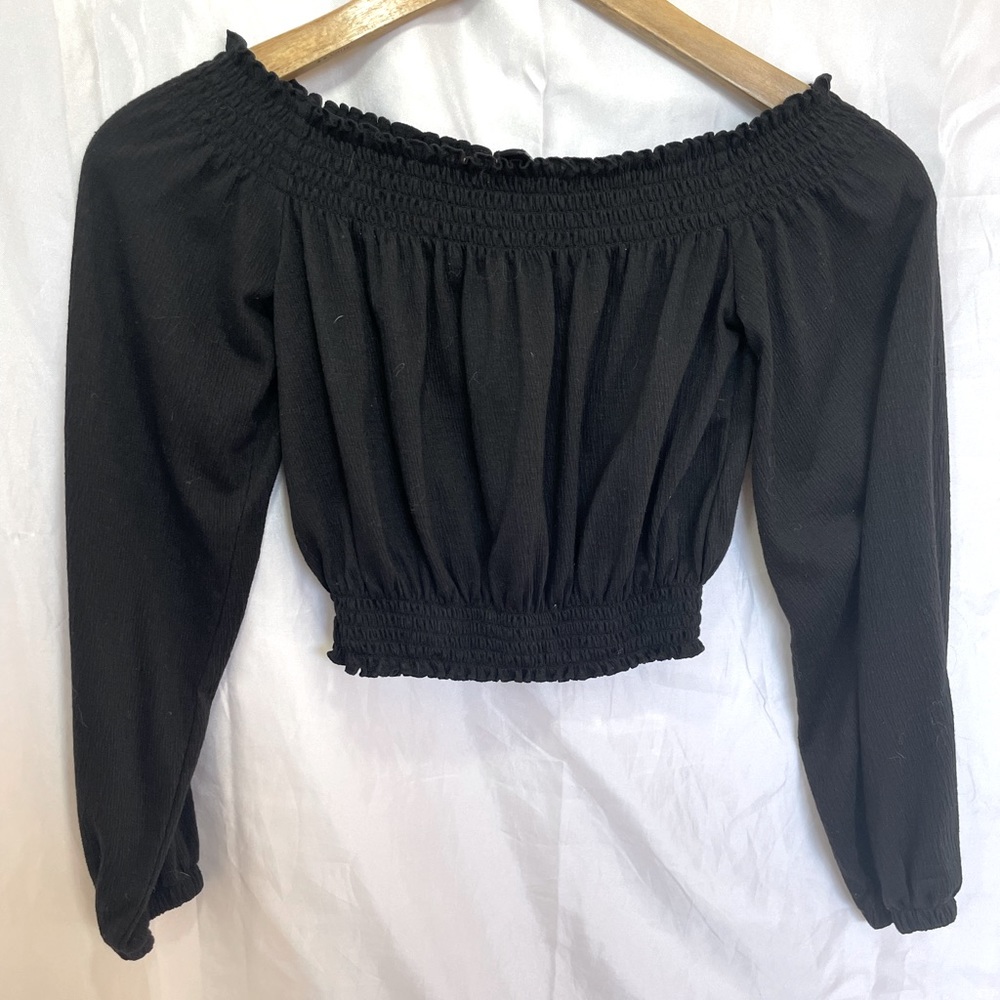 H&M Divided Off-the-Shoulder Cropped Long Sleeve